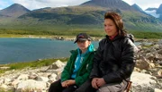 Sommer im Nationalpark Lapponia. Wie die Vögel im Winter in den Süden, so zieht es die Sami wie Victoria Harnesk und ihren Sohn Niila im Sommer ins Fjäll.