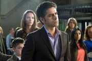Hatte Ken Turner (John Stamos) ein Verhältnis mit dem Kindermädchen und ein uneheliches Kind? Die Special Victims Unit ermittelt.