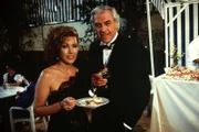 Dr. Christa Brinkmann ist Gast bei Frederic Gessners Hochzeit.