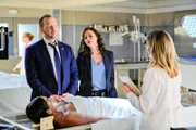 (v.l.n.r.) Danny Reagan (Donnie Wahlberg); Maria Baez (Marisa Ramirez); Gerichtsmedizinerin Megan Carson (Leigh Ann Larkin)