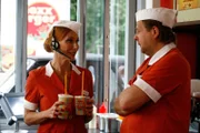 Bella (Andrea Sawatzki) wird von Ihrem Chef (Steffen Muenster) entlassen, Bella Vita, 2010.