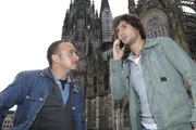 Als Semir (Erdogan Atalay, li.) und Ben (Tom Beck) aus dem Museum kommen, erfahren sie, dass Katrin entführt wurde.