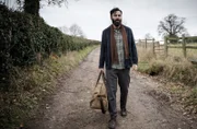 Joe (Aidan Turner) ist verzweifelt.