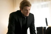 Lucas Till (Angus MacGyver).