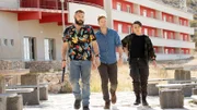 L-R: Samuel Wyatt (Daniel MacPherson), Alexander Coltrane (Jamie Bamber) und Gracie Novin (Alin Sumarwata)