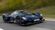 Der Hybrid-Supersportwagen Aston Martin Valkyrie wurde sowohl für die Straße als auch die Rennstrecke entwickelt.