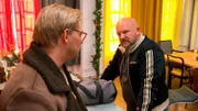 Trotz seiner Gefühle für Peggy versucht Bruno, sich mit Joe zu versöhnen, nachdem dieser nach dem Kuss-Geständnis verschwunden ist. Obwohl Joe sich verraten fühlt, gibt Bruno nicht auf und es kommt zu einem Boxkampf zwischen den Brüdern.