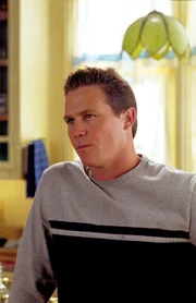 Nur Leo (Brian Krause) kann das Schlimmste verhindern, und die 3 Hexen wieder von ihren Flüchen befreien ...