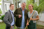 (v.li.): Sebastian König (Mark-Alexander Solf), Korbinian Hofer (Joseph Hannesschläger), Rudi Gerber (Martin Walch).