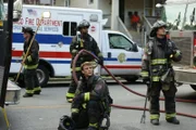V.l.: Newhouse (Edwin Hodge), Matthew Casey (Jesse Spencer), Kelly Severide (Taylor Kinney)