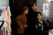 (l-r) Mariska Hargitay as Det. Olivia Benson, Richard Belzer as Det. John Munch, Angel Desai as CSU Tech