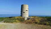 Unter diesem Betongebilde auf der britischen Kanalinsel Guernsey verbirgt sich ein komplexes Bunkersystem.