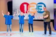 Das Rateteam aus Wiesbaden/Deutschland mit Elton.