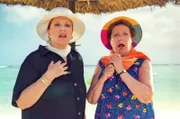 L-R: Lilibet (Johanna von Koczian), Omama (Inge Konradi).
