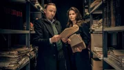 Nina Petersen (Katharina Wackernagel) und Karl Hidde (Alexander Held) vermuten, dass brisante Akten der Schlüssel zum Mordfall Kellermann sind.