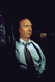 Capt. Donald Cragen (Dann Florek)