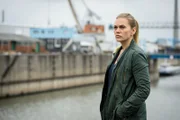 Helen Dorn (Anna Loos)