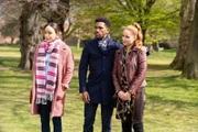 V.l.: Julia (Ashley Madekwe), Craig (Brandon Mychal Smith) und Zara (Sophia La Porta)