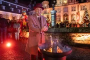 Horst Lichter erwartet seine Gäste auf Schloss Ehreshoven in Engelskirchen zur Weihnachtsausgabe von "Bares für Rares".