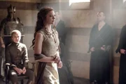 Tommen Baratheon (Callum Wharry), Margaery Tyrell (Natalie Dormer).