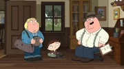 Während Peter für den, durch seinen Autounfall verursachten, Schaden verhaftet wird, stellt er sich einen weiteren Literaturklassiker vor: "Von Menschen und Mäusen". Die Geschichte beginnt, als sich Lenny (Chris, l.) und George (Stewie, m.) bei Slim (Peter, r.) als Farmarbeiter vorstellen.
