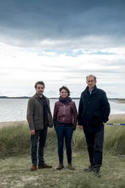 Hinnerk Feldmann (Oliver Wnuk), Ina Behrendsen (Julia Brendler) und Sievers (Peter Heinrich Brix)