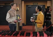 Ein ganz besonderer Kinobesuch wartet auf Sheldon (Jim Parsons, l.) und Raj (Kunal Nayyar, r.) ...