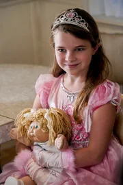Missy Cooper (Raegan Revord)