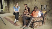 Tony und Kate Akamigbo haben acht Kinder. Sie leben in ärmsten Verhältnissen in einem Vorort von Lagos. Ihre Kinder seien Gottes Werk. ORF-Korrespondentin Leonie Heitz hat die zehnköpfige Familie besucht.