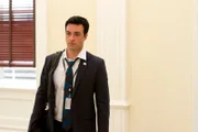 Dan Egan (Reid Scott)