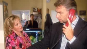 Der tägliche Kleinkrieg: Rita (Gaby Köster) ist ziemlich ungehalten, dass Horst (Frank Vockroth) permanent nur arbeitet und dabei seine Familie vernachlässigt.