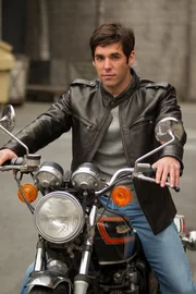 Frankie Rizzoli Jr. (Jordan Bridges)
