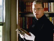 Mord oder Selbstmord? Grissom (William Petersen) beschäftigt sich mit dem Tod einer Bibliothekarin, die leblos im Archiv der Western States Historical Society aufgefunden wurde.