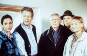(v.li.): Carin C. Tietze (Traudl), Gerhart Lippert (Dr. Thomas Burgner), Karlheinz Böhm (Karlheinz Böhm), Herbert Fux (Herr Konrad), Michaela Heigenhauser (Christl Wild).