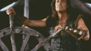 Hercules (Kevin Sorbo) kehrt mit Nebulas Piratenschiff nach Griechenland zurück.