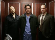 LAW & ORDER: SPECIAL VICTIMS UNIT -- NBC Series -- "Starved" -- Pictured: (l-r) Ice-T als Det. Odafin ìFinî Tutuola, Dean Cain als Mike Jergins, Christopher Meloni als Det. Elliot Stabler.