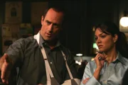 Scene 35 (Int) Squadroom (late night) "spitball they'll bring in Carlos"  Chris Meloni (Stabler) Paula Garces (CSU Millie Vizcarrondo)