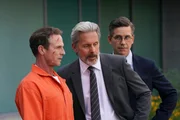 L-R: Jason Wiles als Paul lemere, Gary Cole als FBI Special Agent Alden Parker, Brian Dietzen als Medical Examiner Jimmy Palmer.