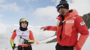 Der Ski-Zirkus – Neue Saison, neues Glück Die Schweizer Skirennfahrerin Delia Durrer (l.) mit Swiss-Ski-Trainer Marcello Tavolla
