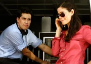 Mit Hilfe von Agent Pearce (Lauren Stamile) und Wanzen des CIA soll ein Mörder überführt werden.