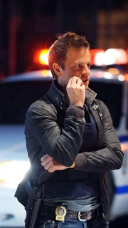 Detective Danny Messer (Carmine Giovinazzo) ist mit seinen Gedanken nicht bei der Sache. Seine Freundin hat ihm widerstrebend gestanden, dass sie ein Kind von ihm erwartet.