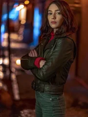 Sue Dearbon (Natalie Dreyfuss)