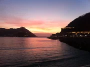 Sonnenuntergang am La Cocha Strand.