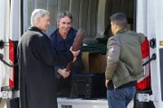 L-R: Leroy Jethro Gibbs (Mark Harmon), Mike Wolfe (as himself), Nick Torres (Wilmer Valderrama).
