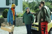 Stadlbauer erkennt, dass die Gans auch zur Wachgans taugen würde und sieht von einer Schlachtung ab. Von links: Naveen (Markus Subramaniam), Monika (Christine Reimer), Stadlbauer (Andreas Geiss), Julian (Sandro Kirtzel).