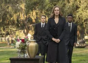 (v.l.n.r.) Kevin Pearson (Logan Shroyer); Rebecca Pearson (Mandy Moore); Randall Pearson (Niles Fitch)