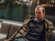 Frustrierend: Ken will seine Anzeige einfch nicht zurückhalten, doch Danny (Donnie Wahlberg) kann nichts für Bobby tun, dem nun ein langjähriger Gefängnisaufenthalt droht ...