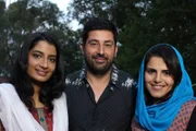 Sabah Khan(l.)