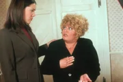 Gypsy (Rose Abdoo, l.), Babette Dell (Sally Struthers, r.)