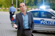 Hauptkommissar Andreas Keppler (Martin Wuttke) ist von dem Pressefotografen Roman Rustaveli genervt, da er immer als erster am Tatort auftaucht. Wie kommt er an seine Informationen?
